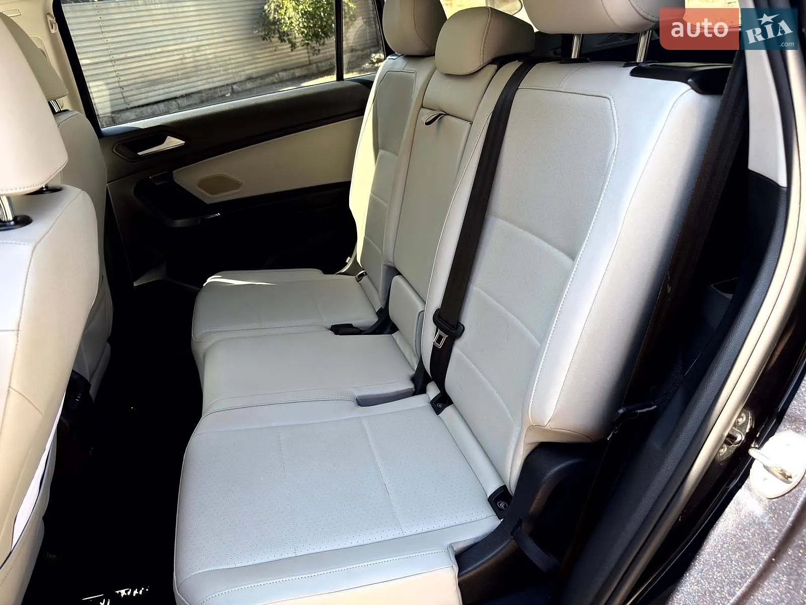 2020 Volkswagen Tiguan - мініатюра 27