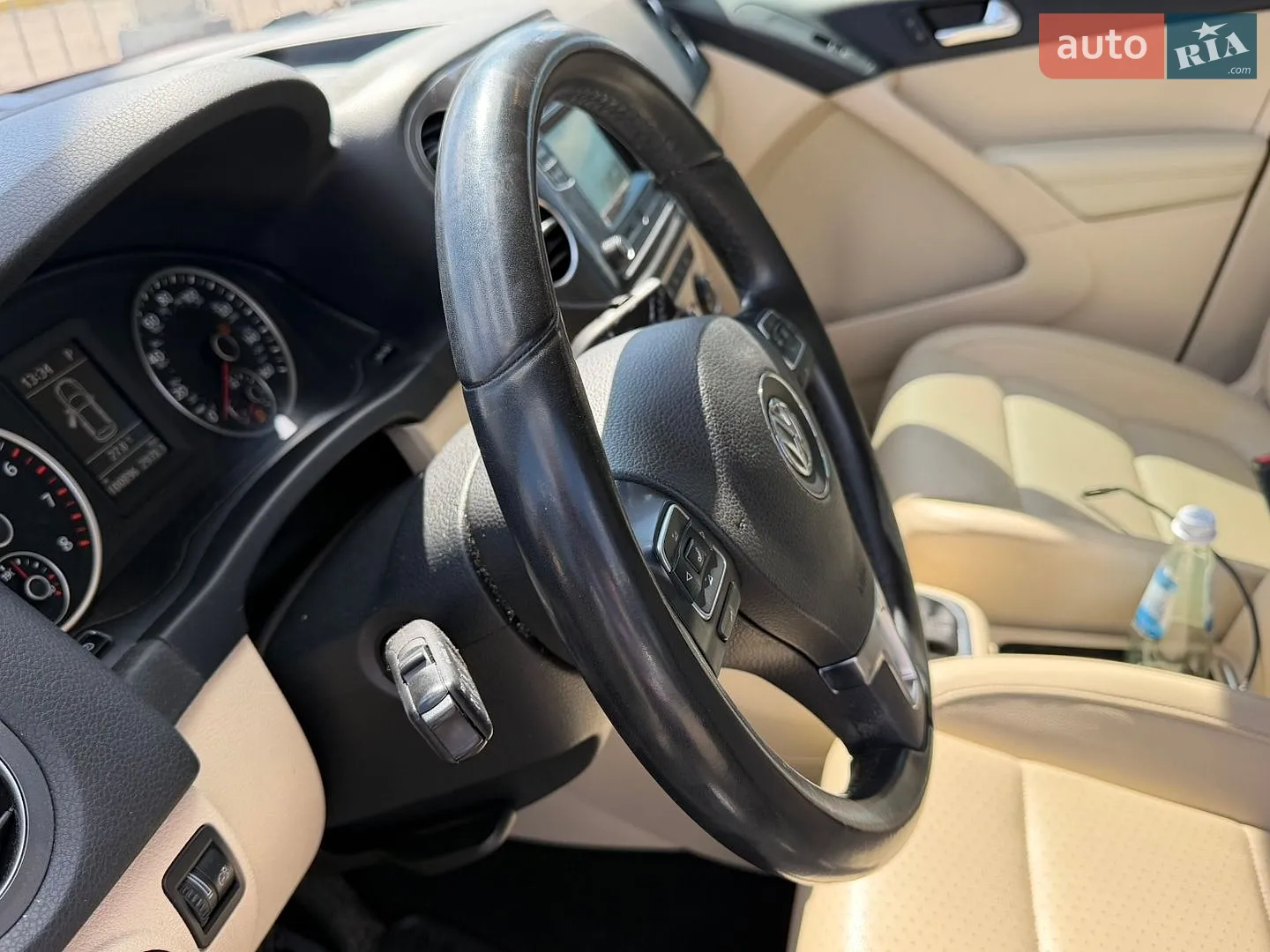 2016 Volkswagen Tiguan - мініатюра 12