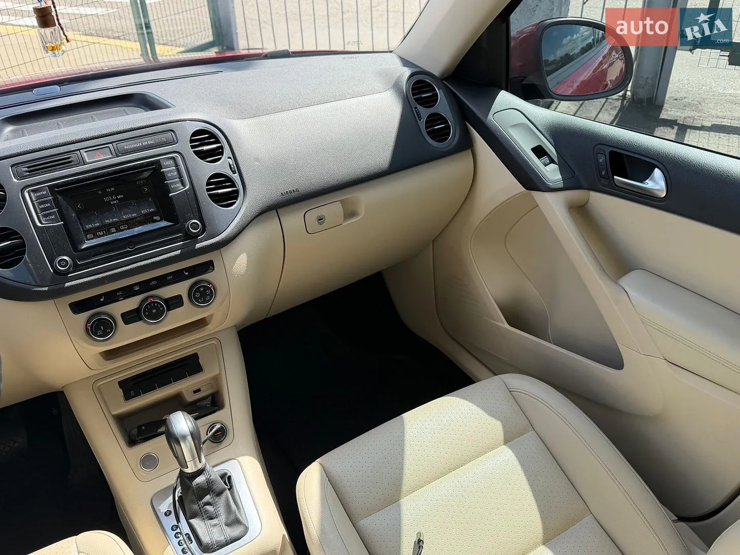 2016 Volkswagen Tiguan - мініатюра 28