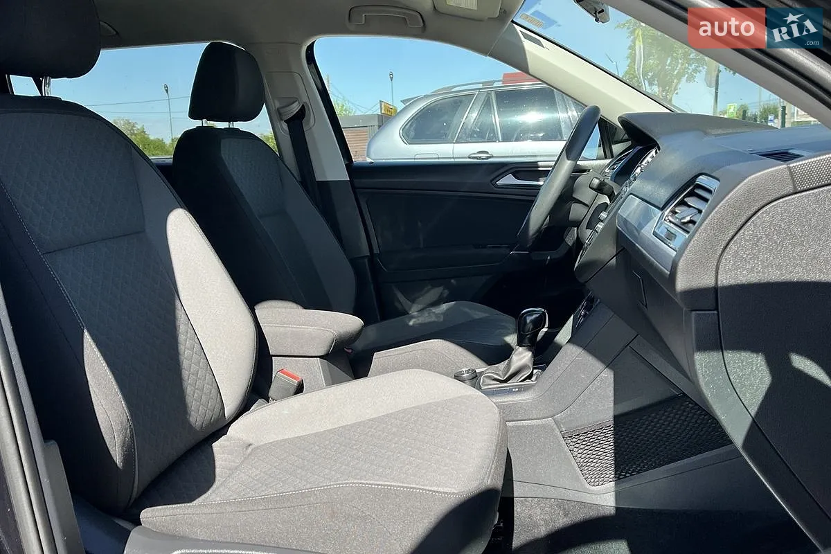 2019 Volkswagen Tiguan - мініатюра 16