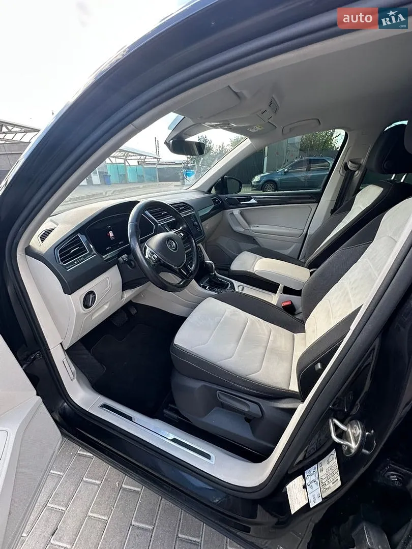 2017 Volkswagen Tiguan - мініатюра 6