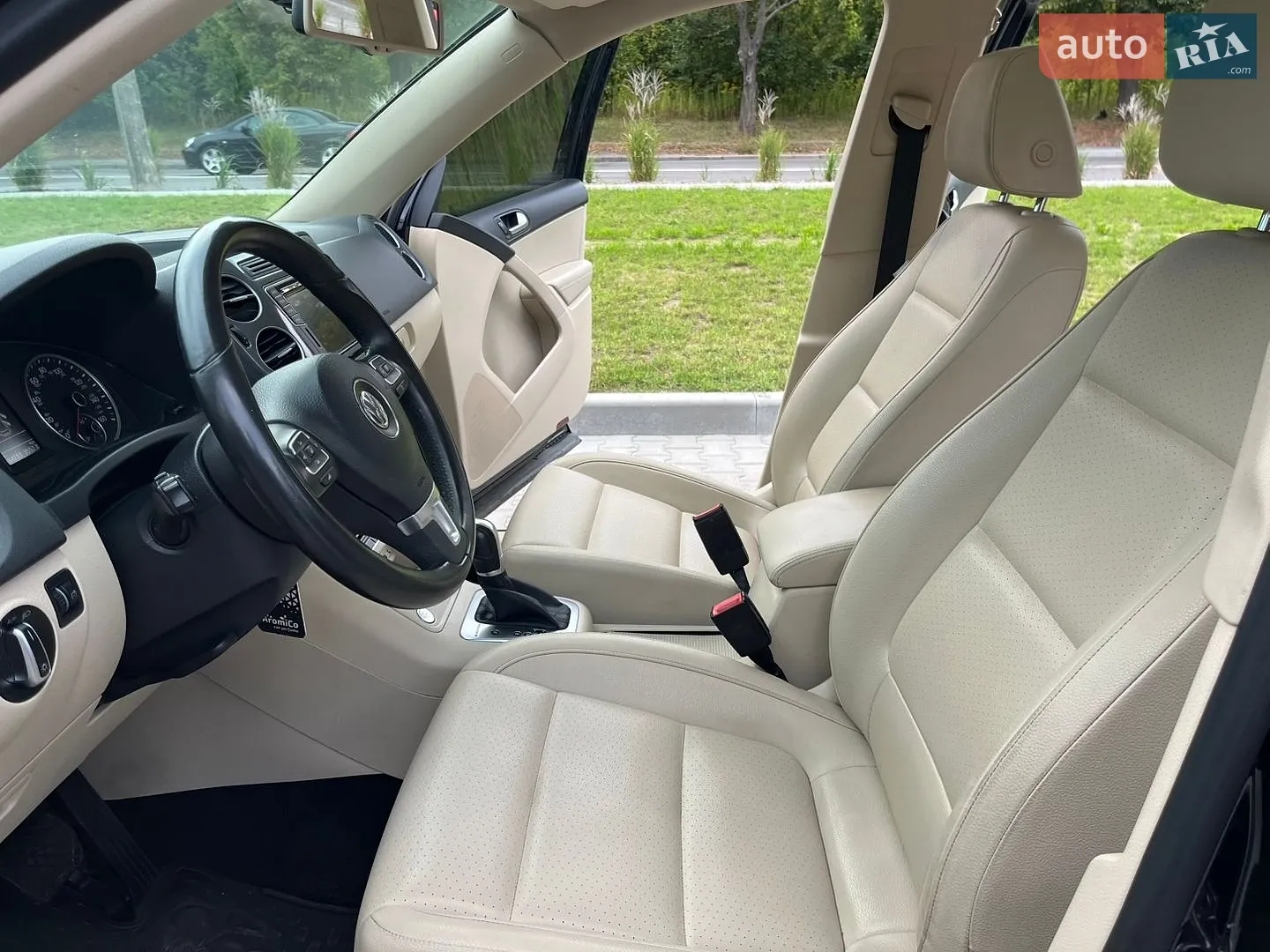 2017 Volkswagen Tiguan - мініатюра 25