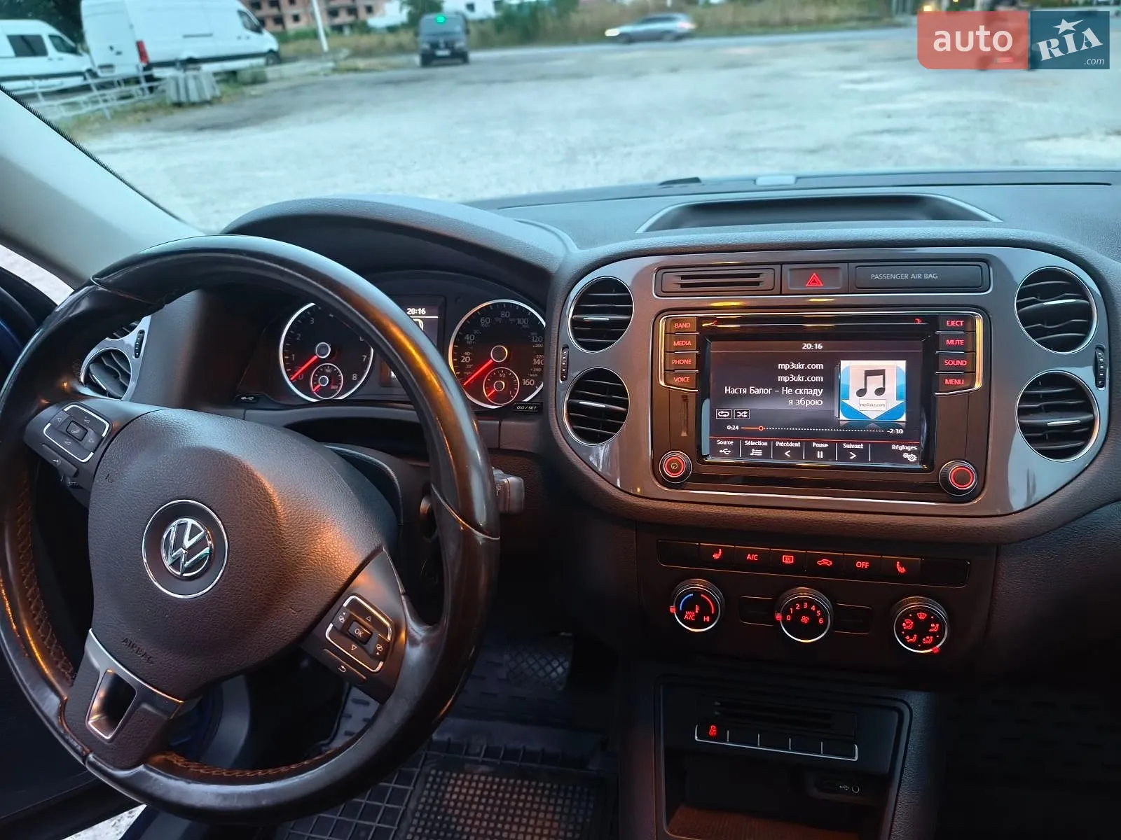 2016 Volkswagen Tiguan - мініатюра 20