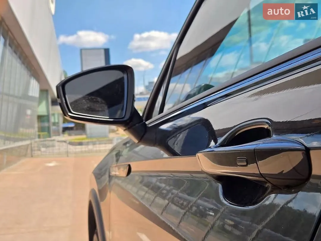 2022 Volkswagen Tiguan - мініатюра 10