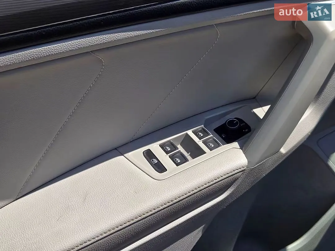 2022 Volkswagen Tiguan - мініатюра 12