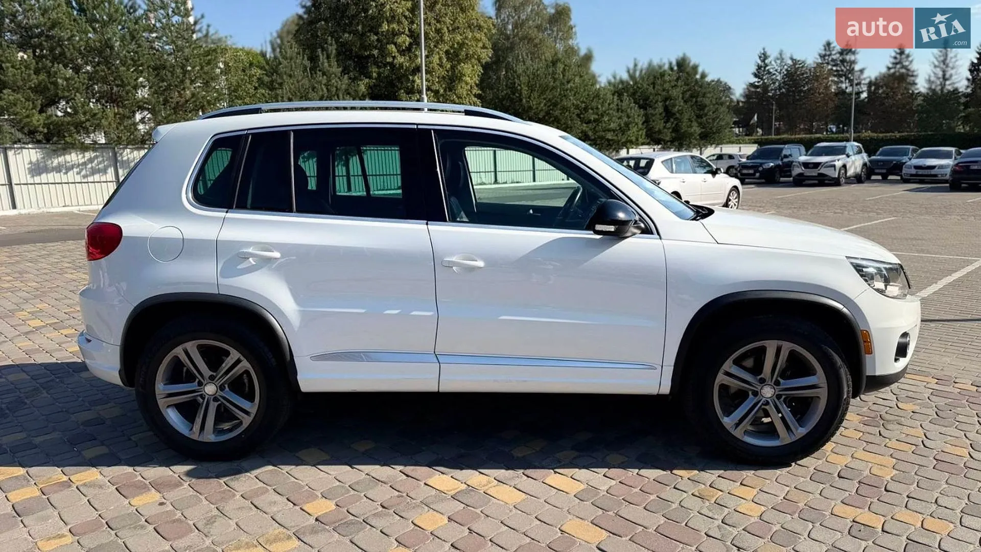 2017 Volkswagen Tiguan - мініатюра 6