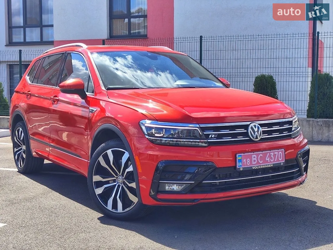 2018 Volkswagen Tiguan - фото 1