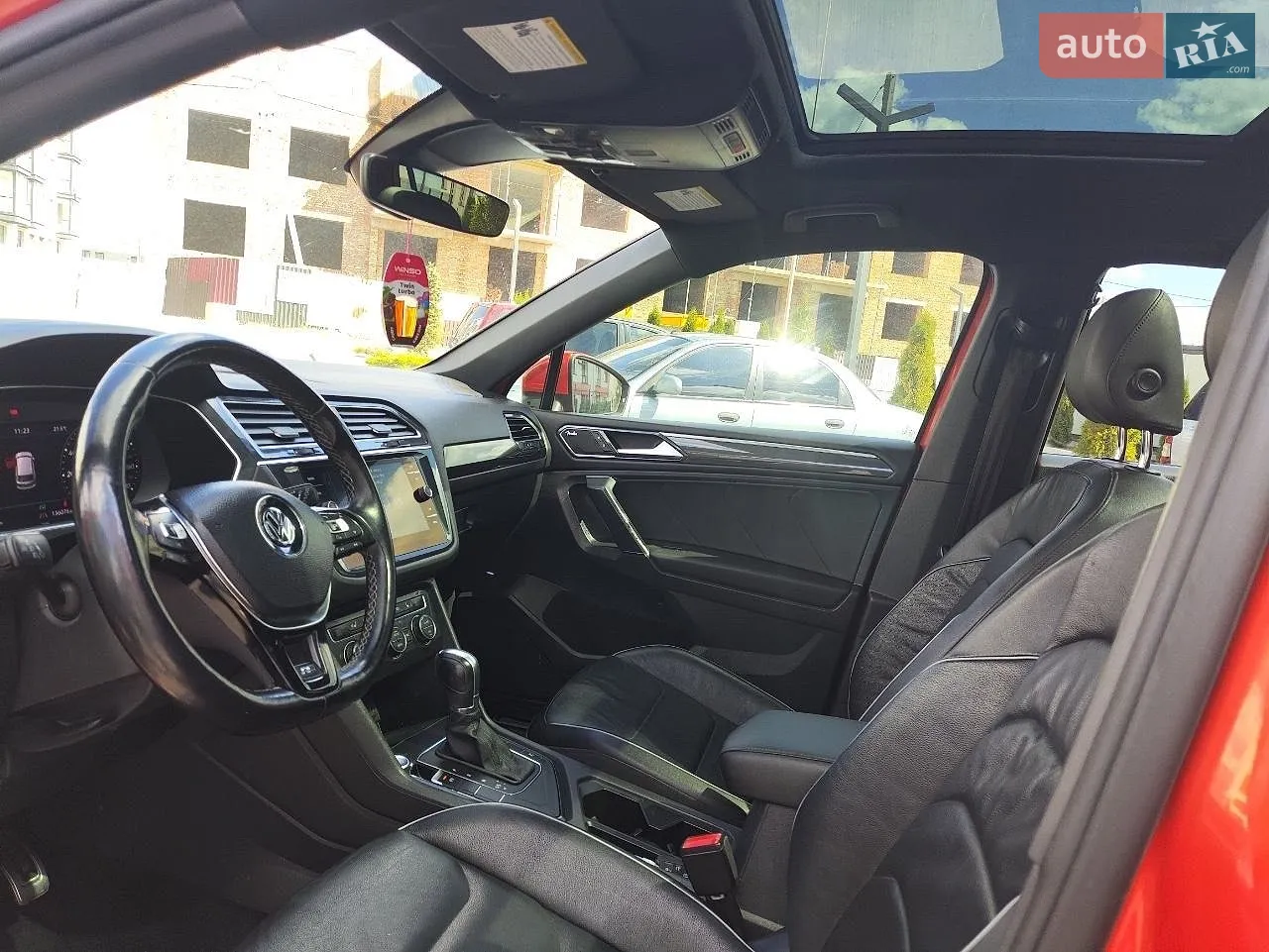 2018 Volkswagen Tiguan - мініатюра 21