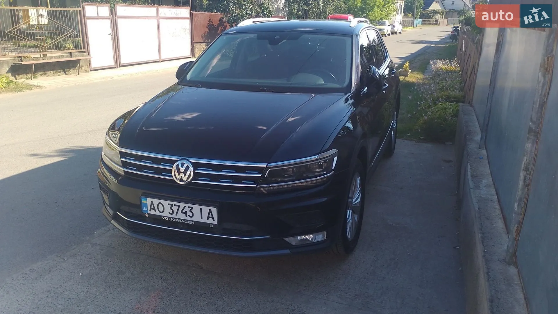 2016 Volkswagen Tiguan - фото 1