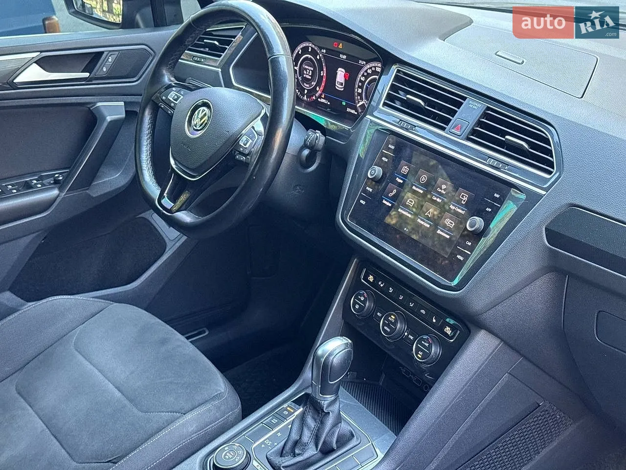2018 Volkswagen Tiguan - мініатюра 27