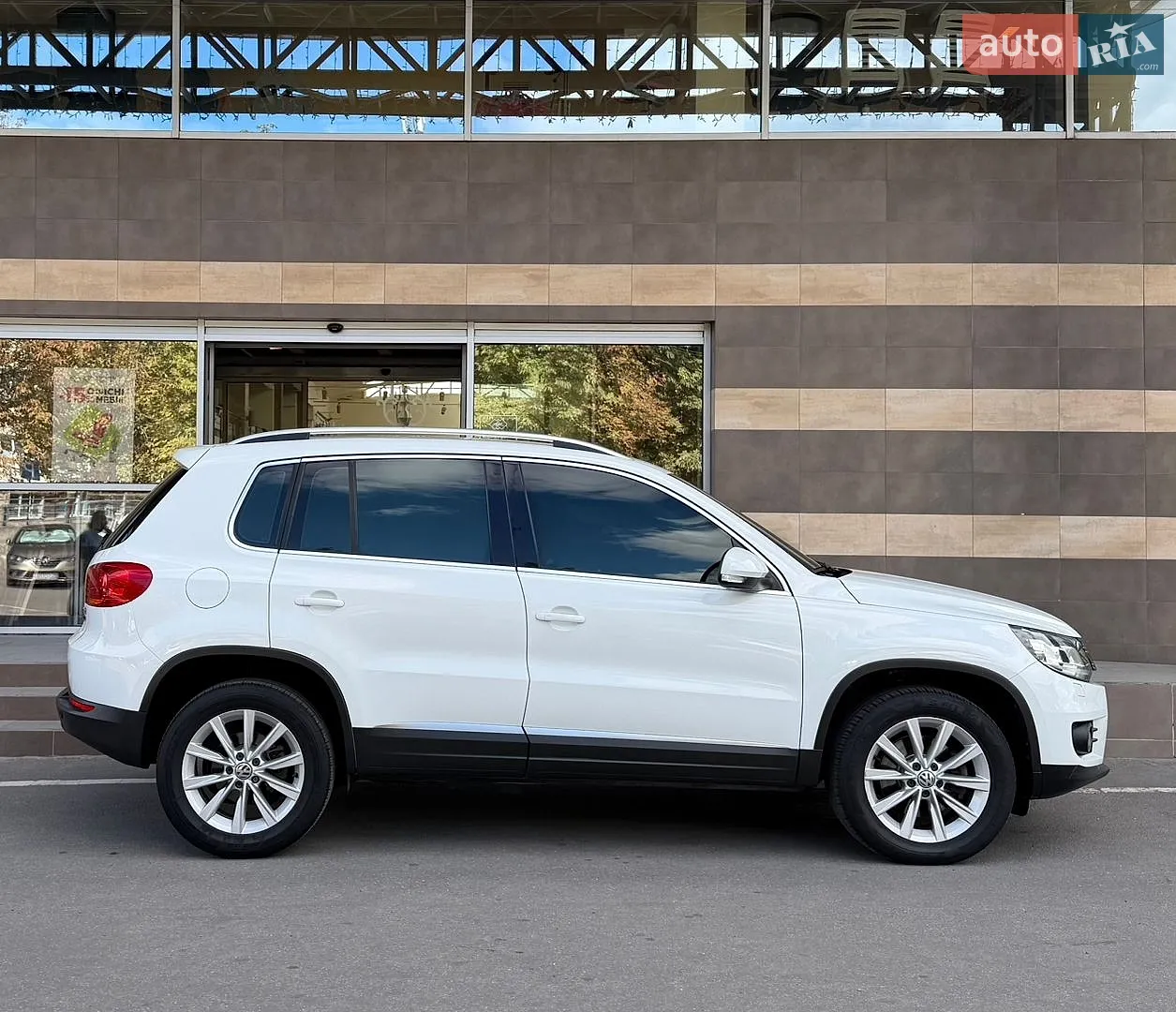 2015 Volkswagen Tiguan - мініатюра 21