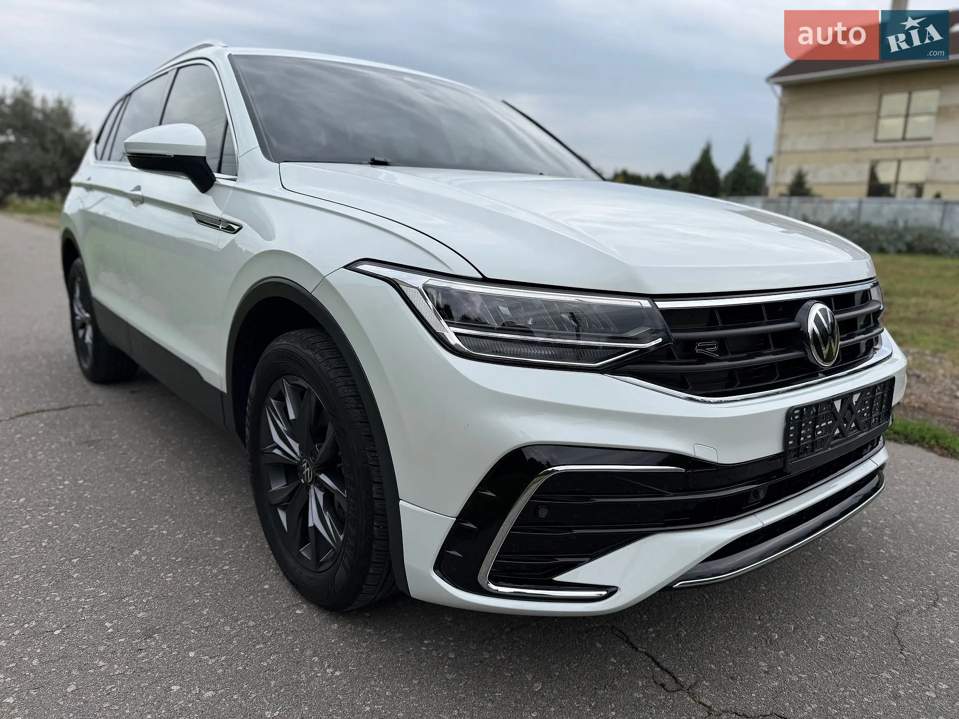 2023 Volkswagen Tiguan - мініатюра 17