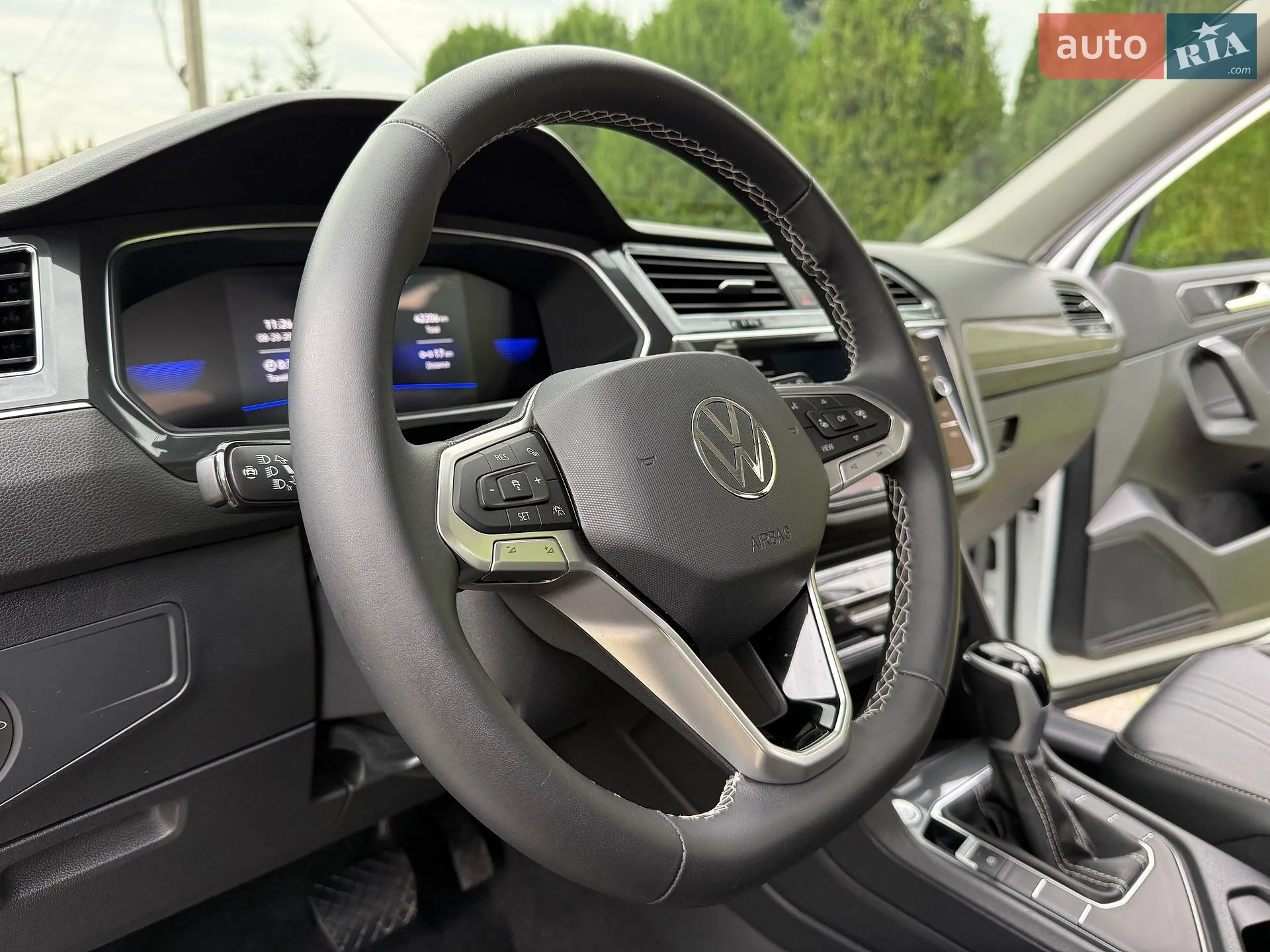 2023 Volkswagen Tiguan - мініатюра 24