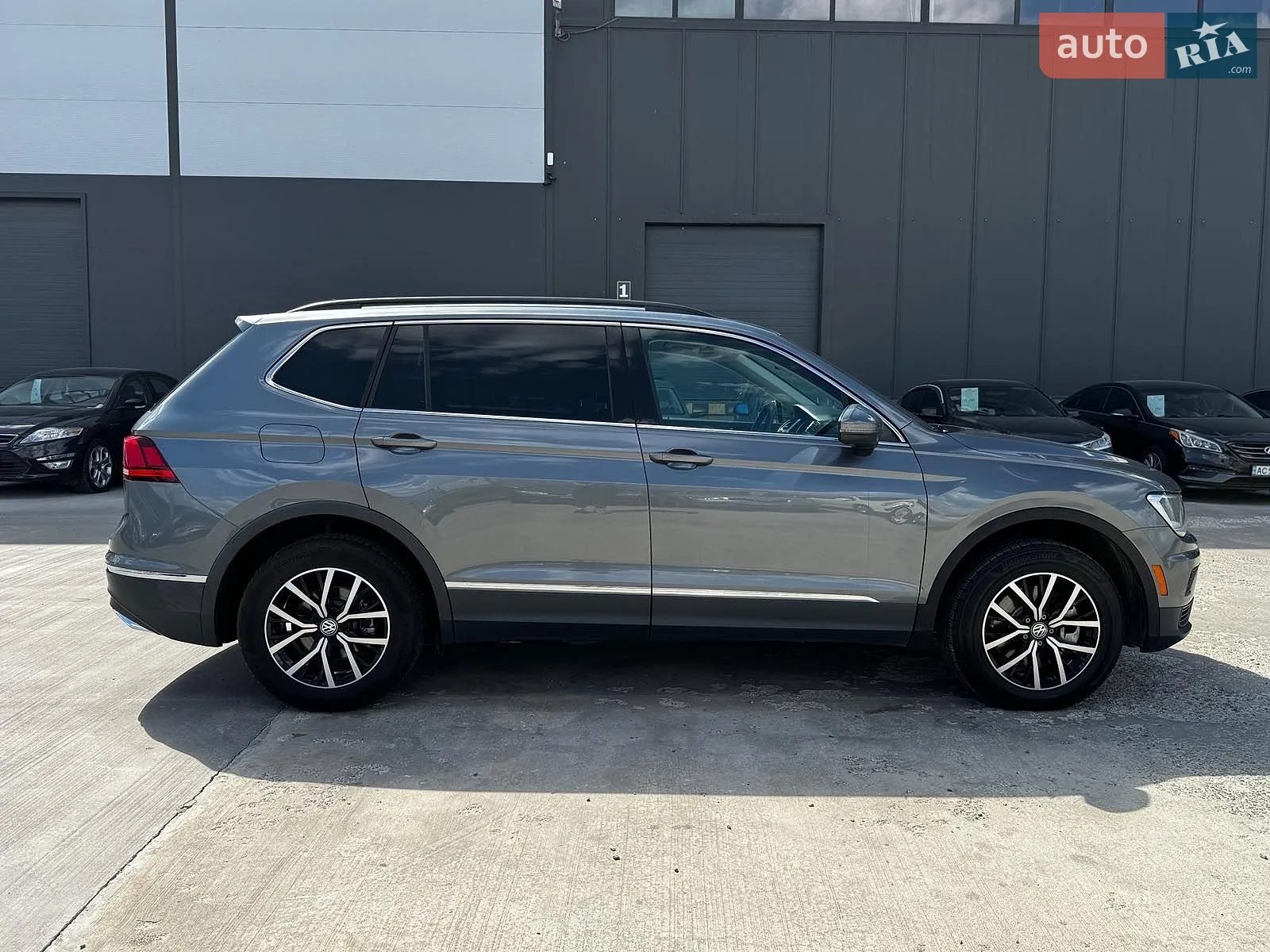 2021 Volkswagen Tiguan - мініатюра 9