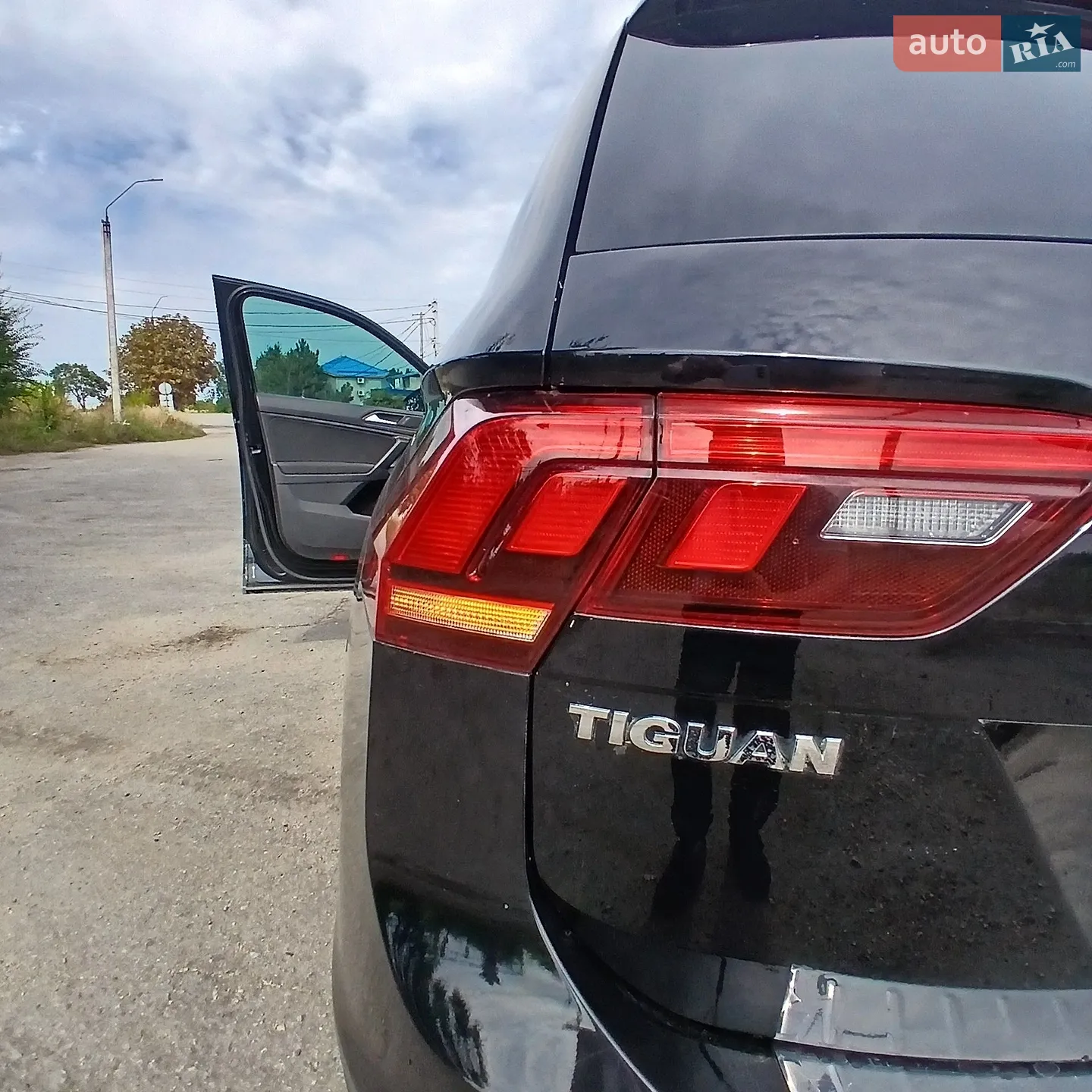 2021 Volkswagen Tiguan - мініатюра 8
