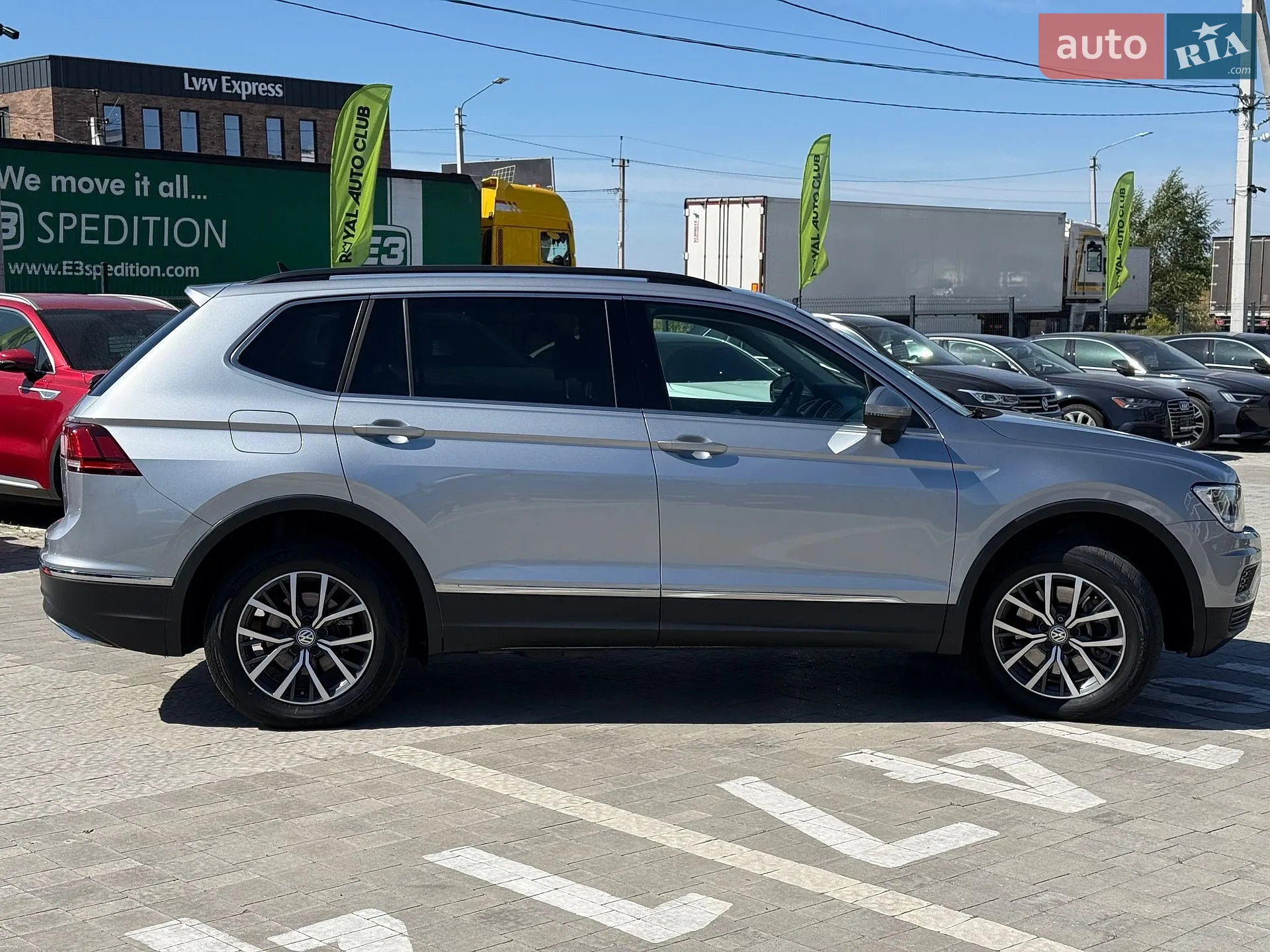 2019 Volkswagen Tiguan - мініатюра 9