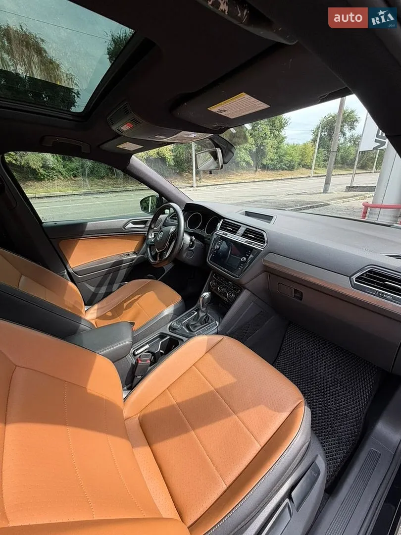 2018 Volkswagen Tiguan - мініатюра 16