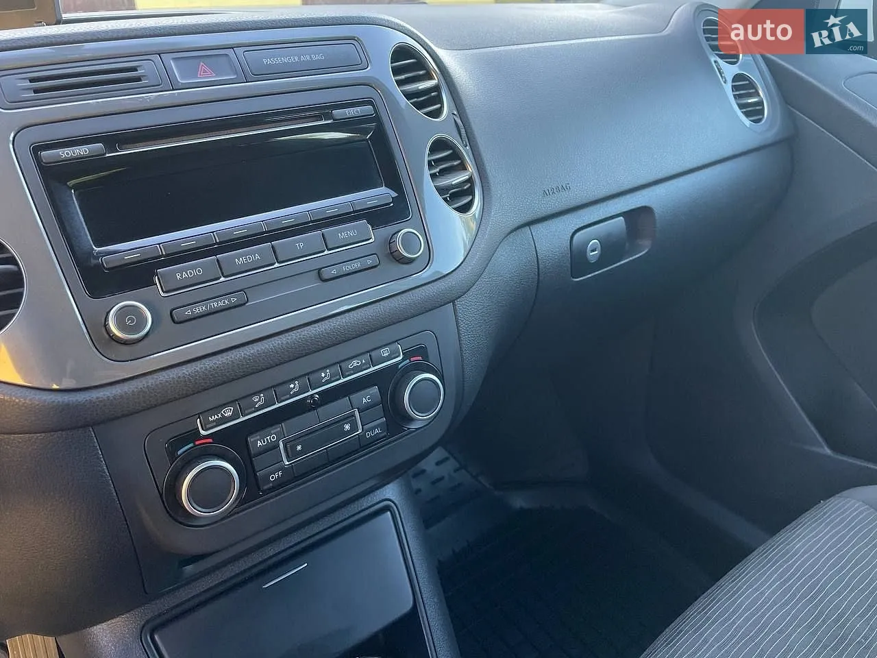 2012 Volkswagen Tiguan - мініатюра 16