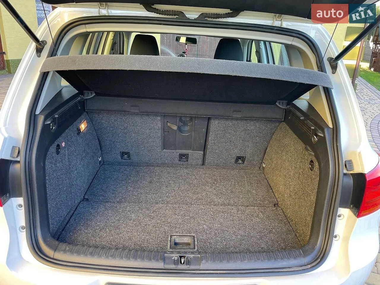 2012 Volkswagen Tiguan - мініатюра 23