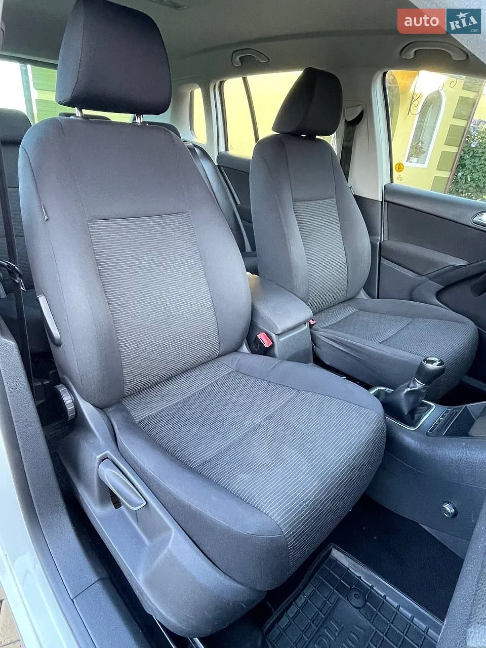 2012 Volkswagen Tiguan - мініатюра 27
