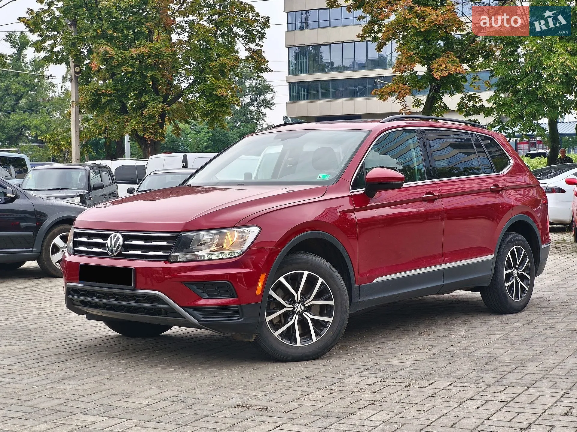 2021 Volkswagen Tiguan - мініатюра 2