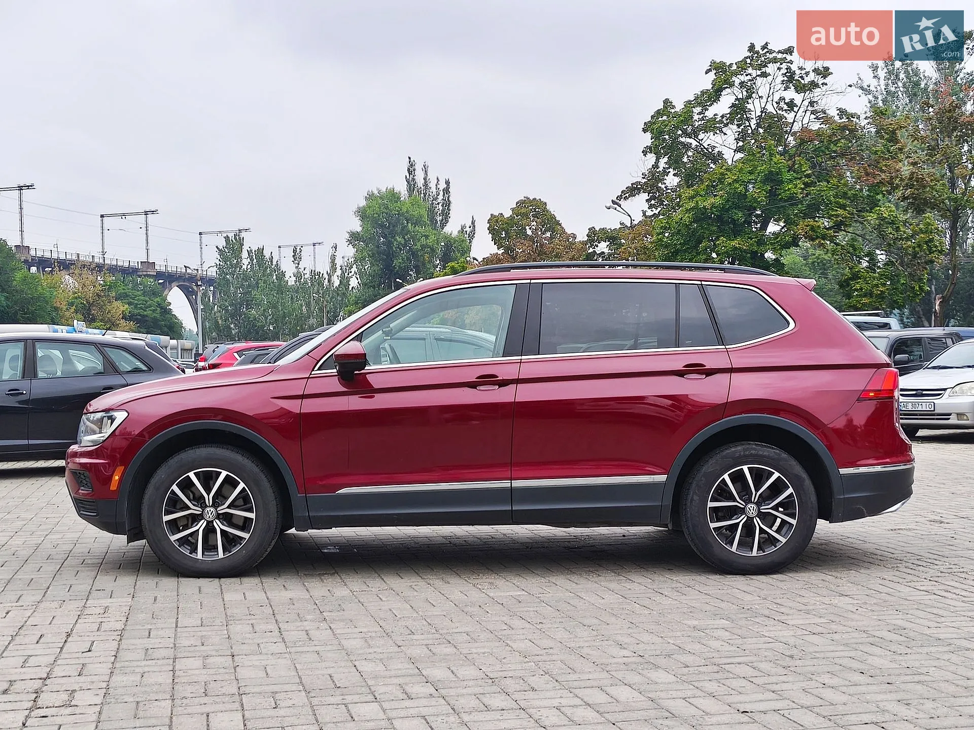 2021 Volkswagen Tiguan - мініатюра 8