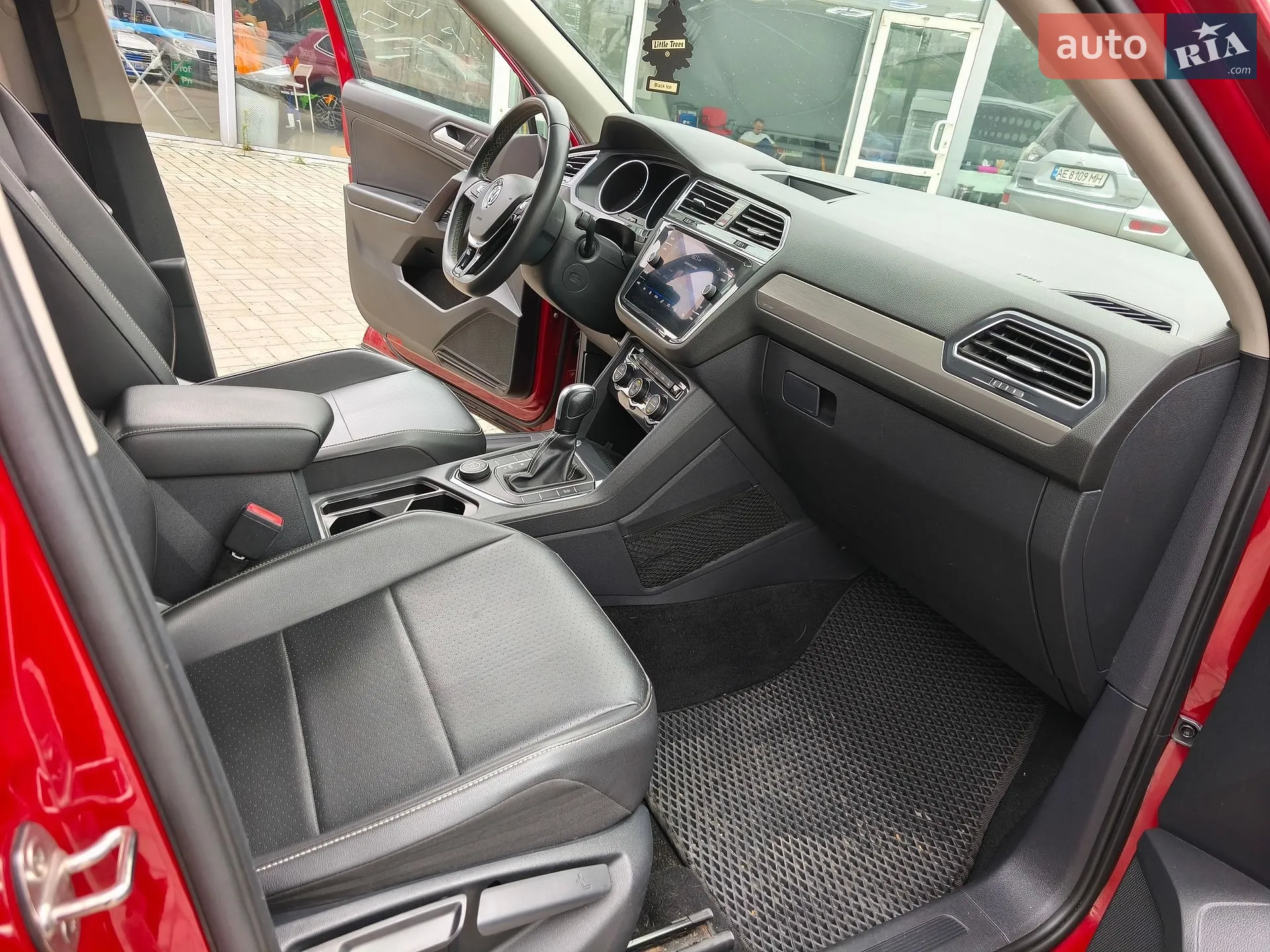 2021 Volkswagen Tiguan - мініатюра 16