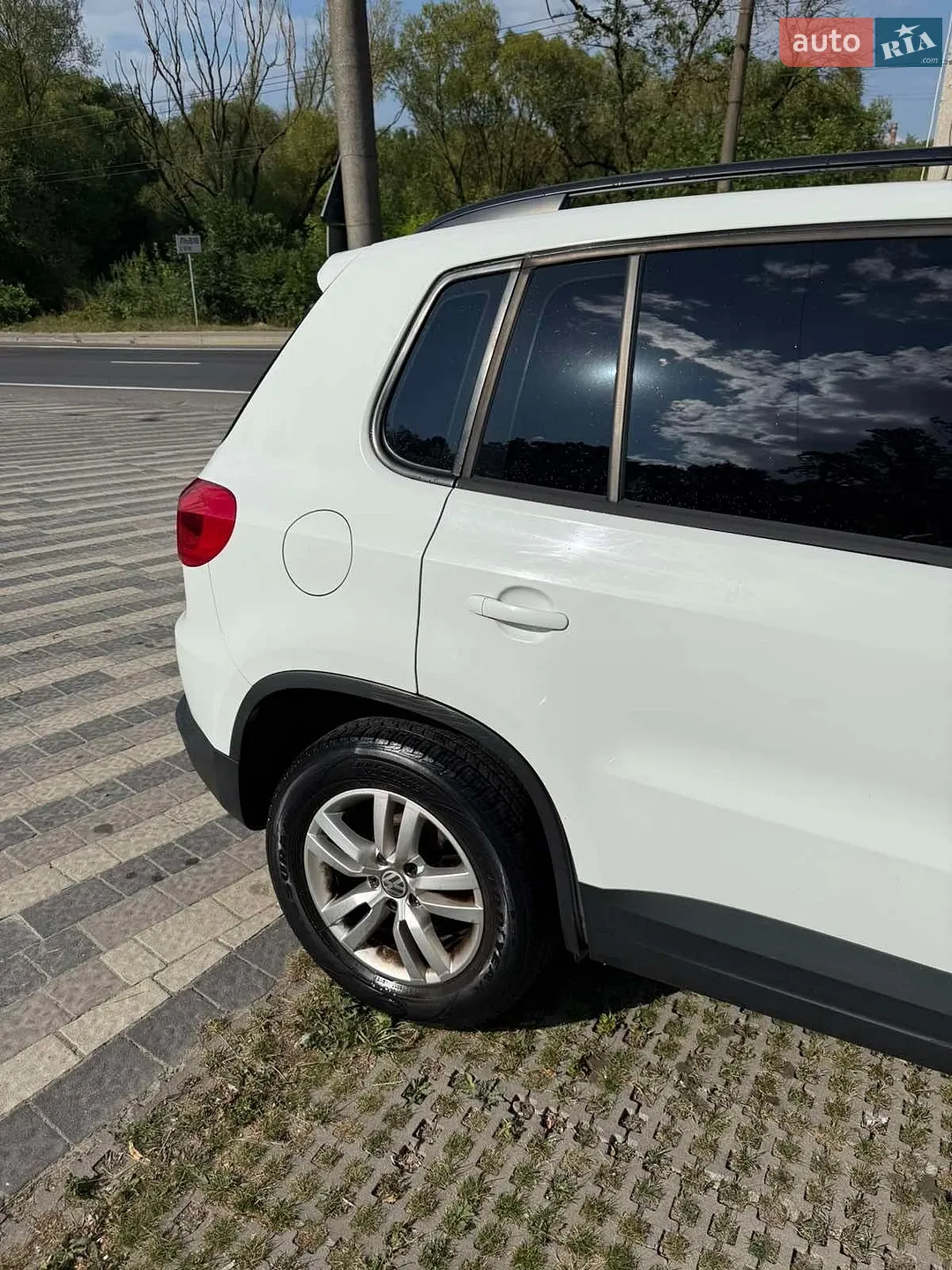 2017 Volkswagen Tiguan - мініатюра 9