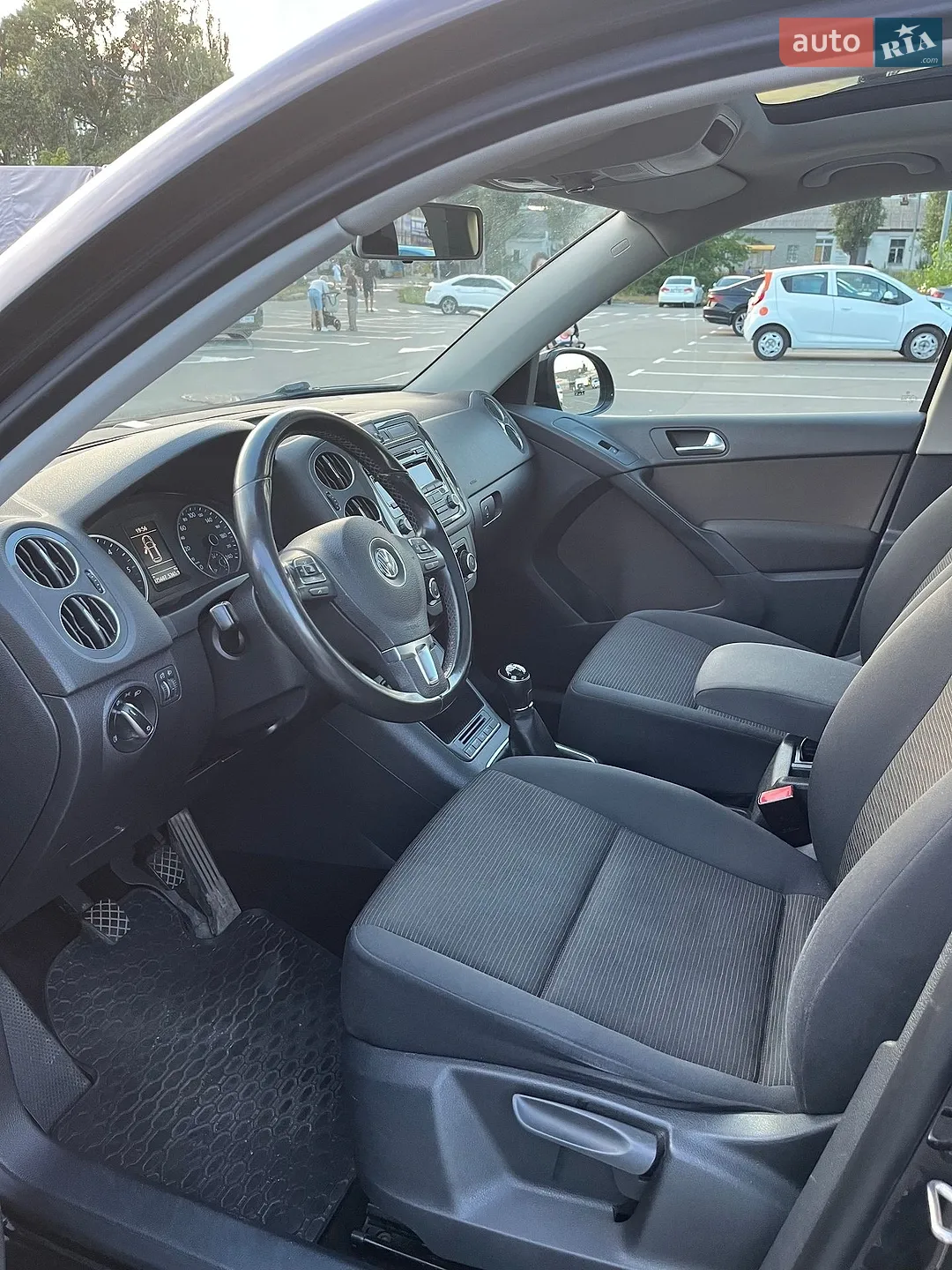 2011 Volkswagen Tiguan - мініатюра 12