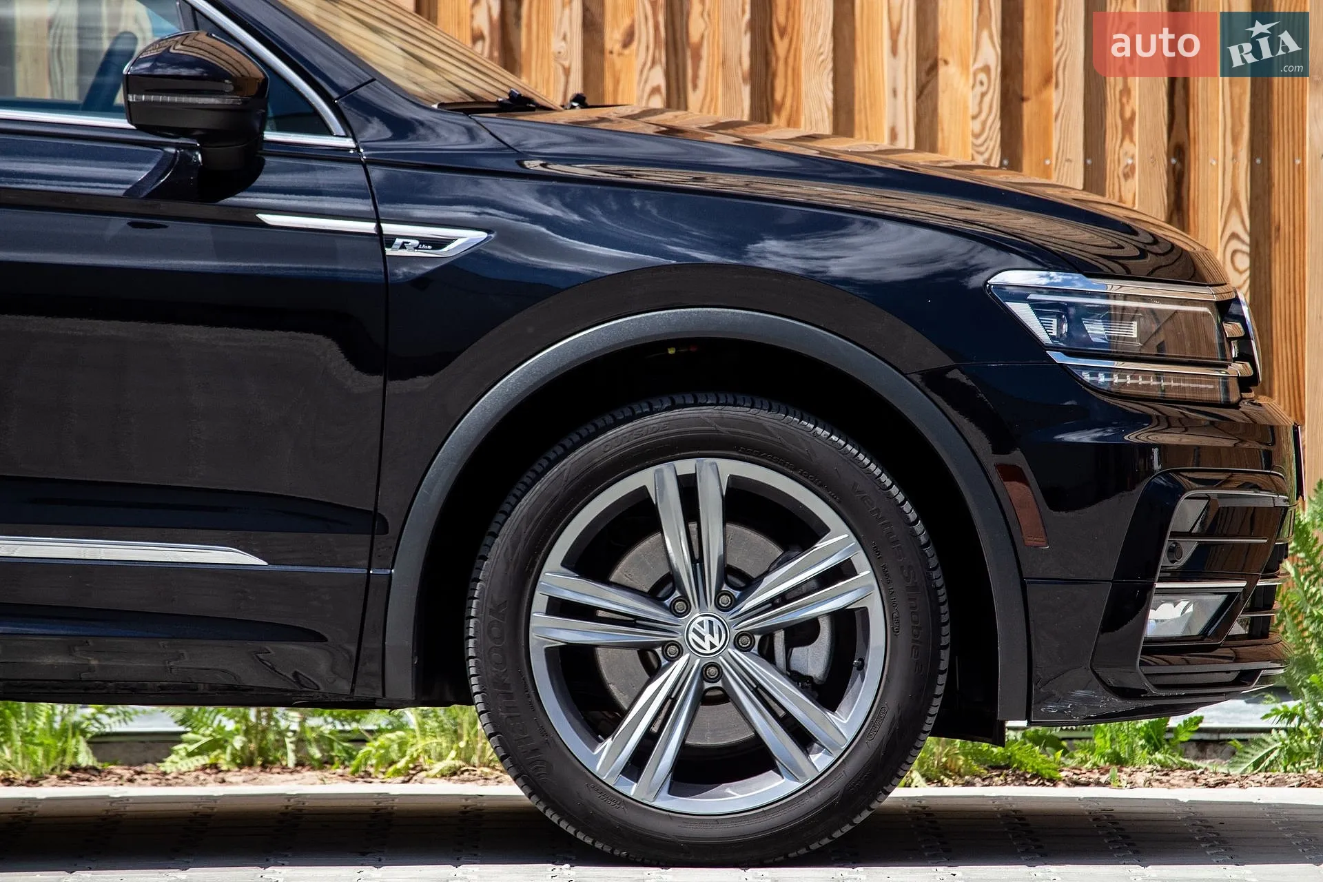 2021 Volkswagen Tiguan - мініатюра 16