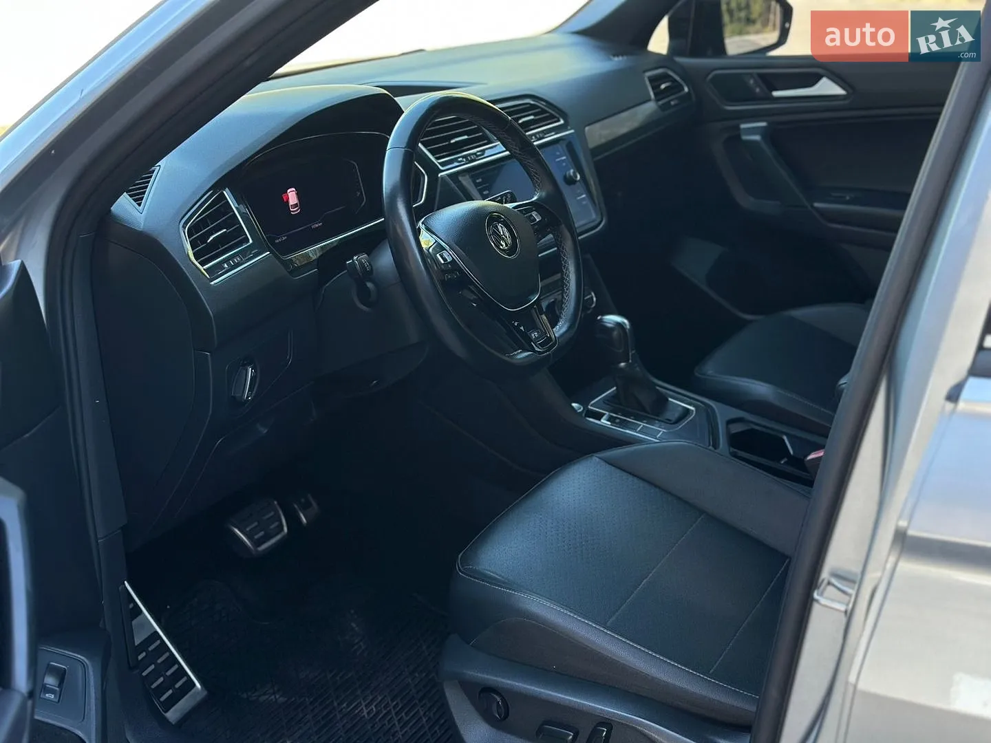 2019 Volkswagen Tiguan - мініатюра 21