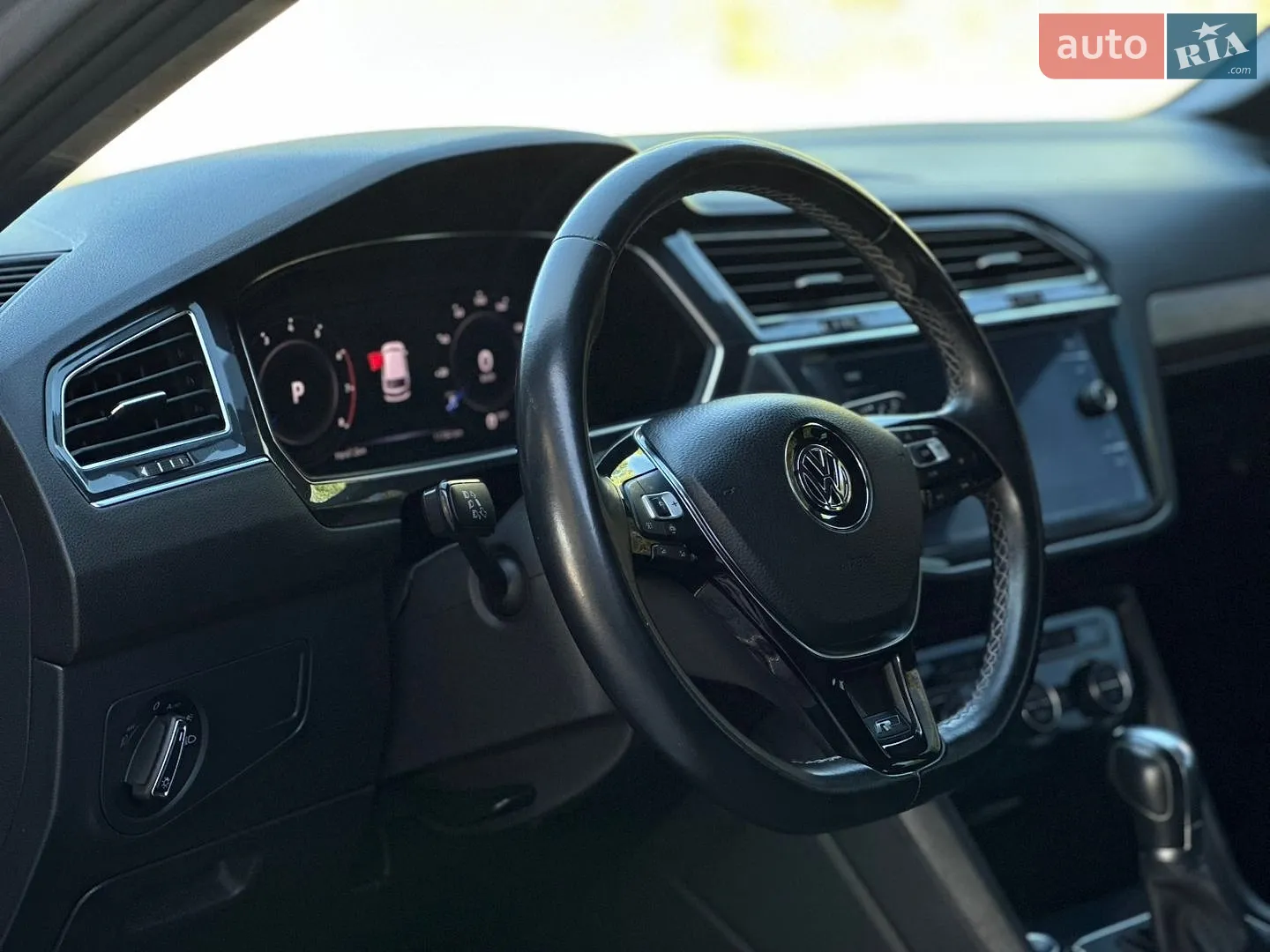 2019 Volkswagen Tiguan - мініатюра 39