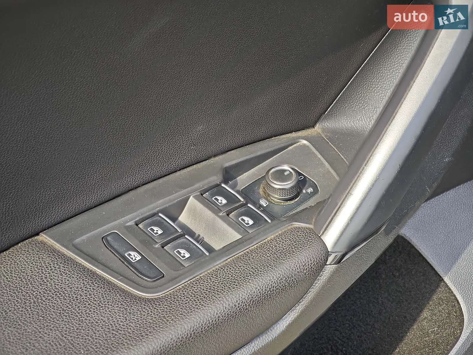 2019 Volkswagen Tiguan - мініатюра 27
