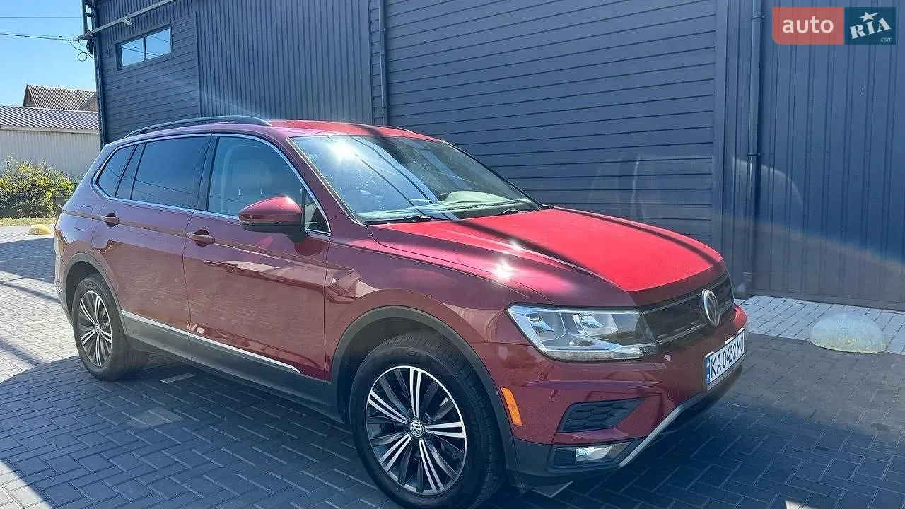 2017 Volkswagen Tiguan - фото 1