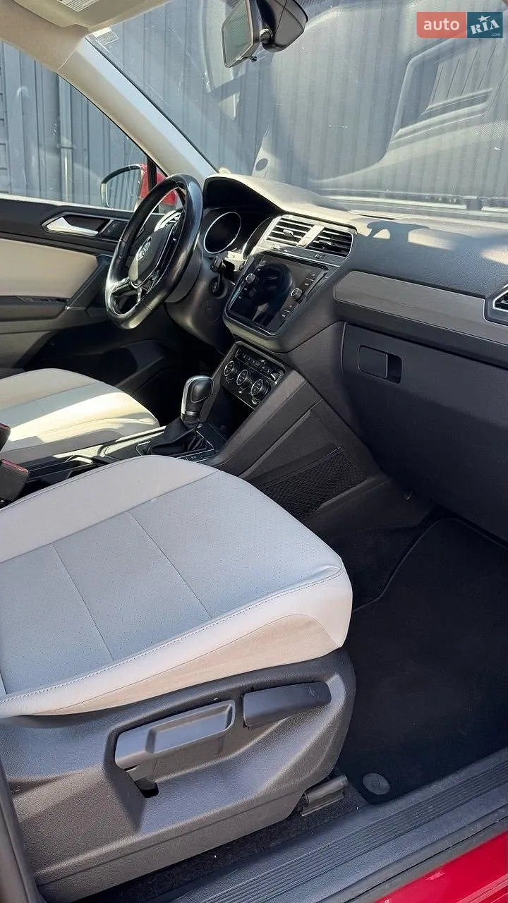 2017 Volkswagen Tiguan - мініатюра 50