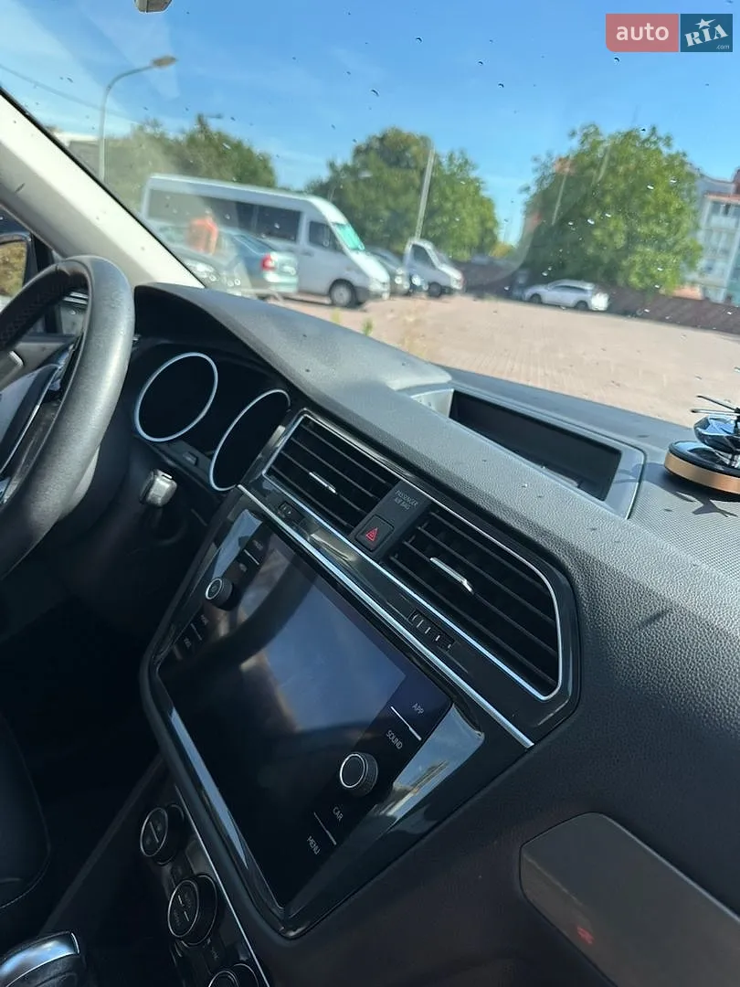 2021 Volkswagen Tiguan - мініатюра 43