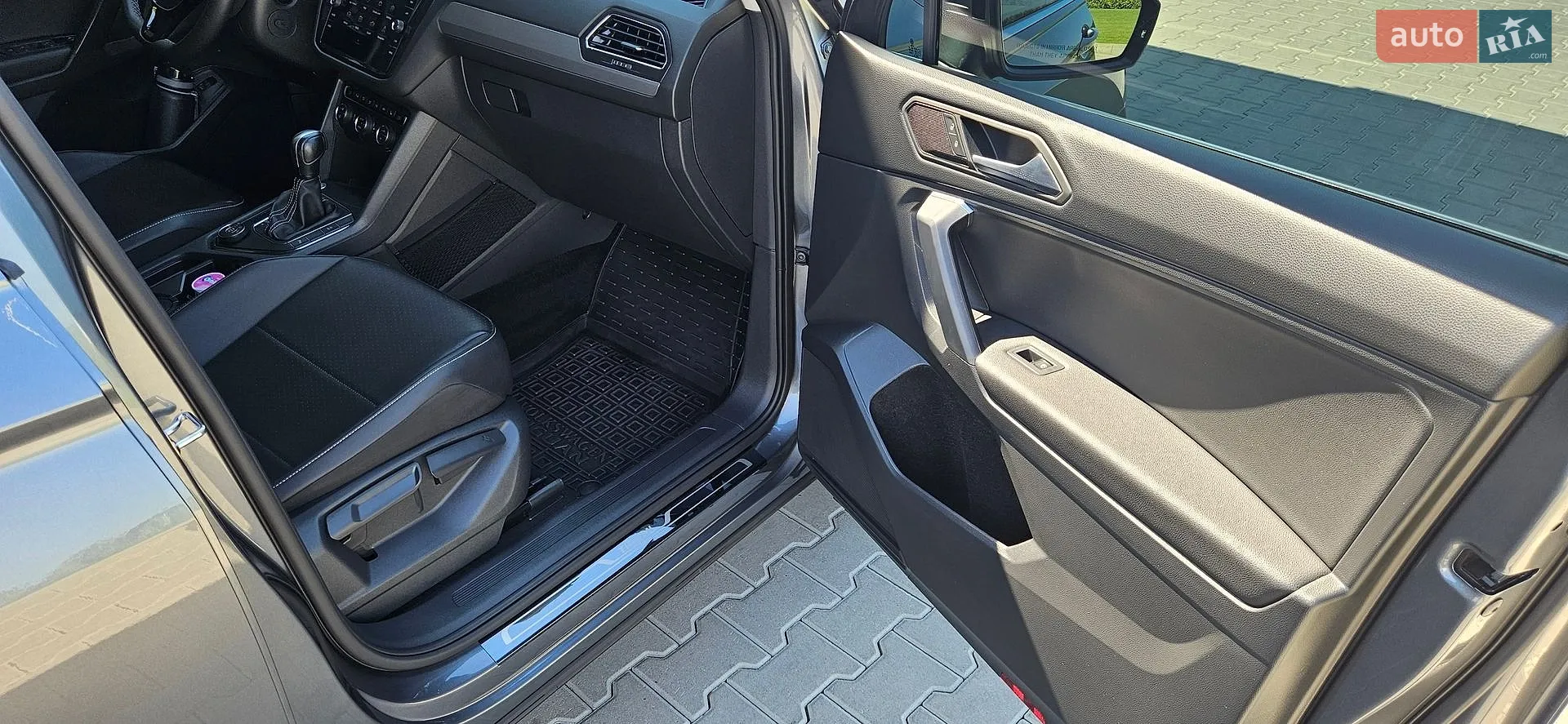 2020 Volkswagen Tiguan - мініатюра 26
