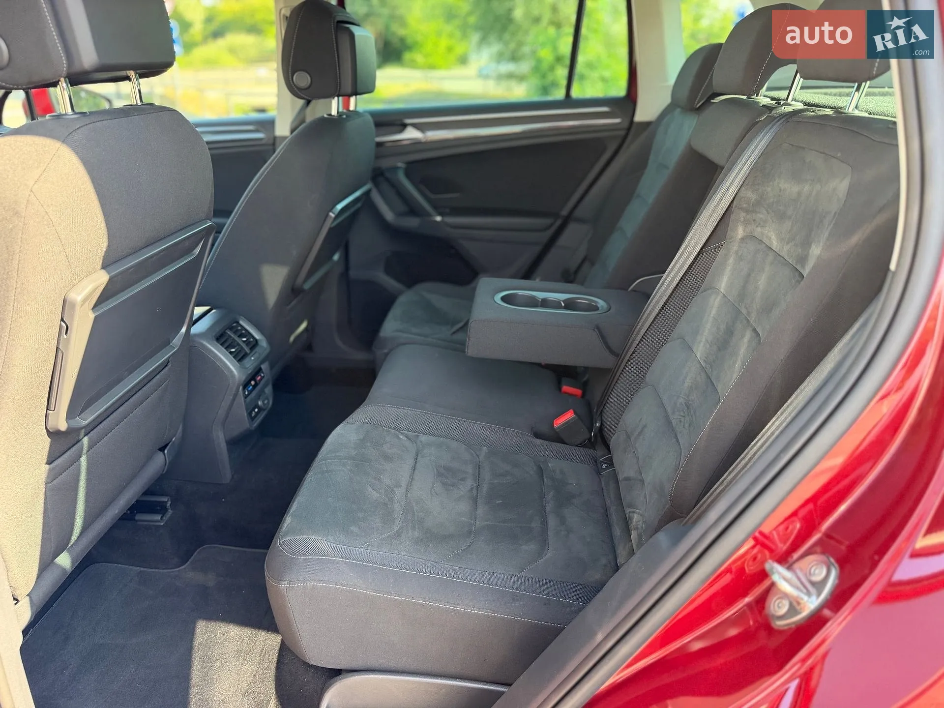 2018 Volkswagen Tiguan - мініатюра 33