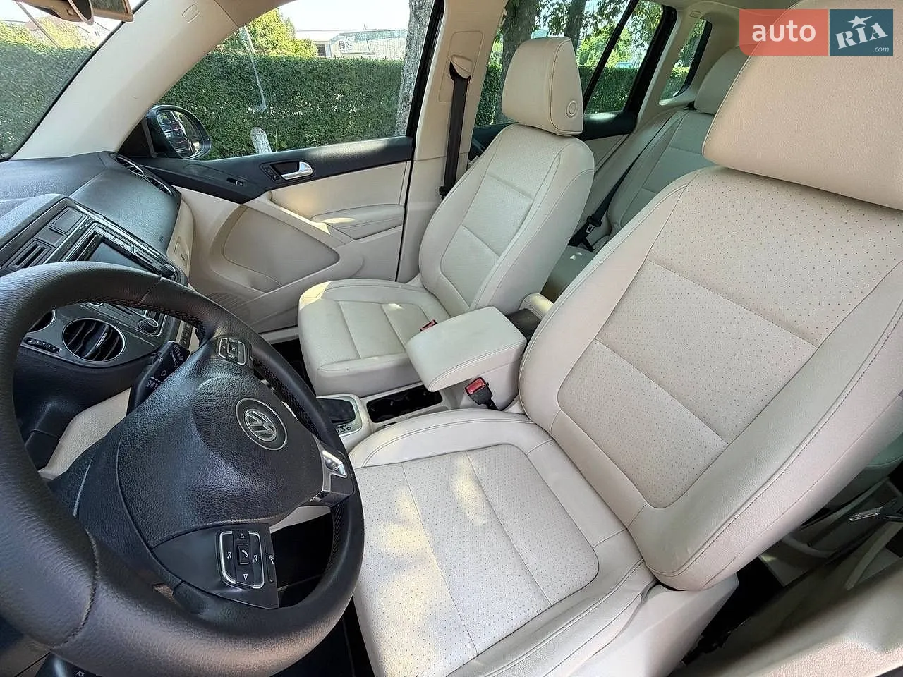 2016 Volkswagen Tiguan - мініатюра 25
