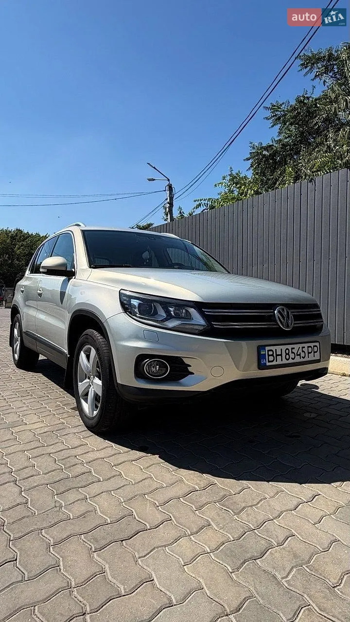 2012 Volkswagen Tiguan - фото 1