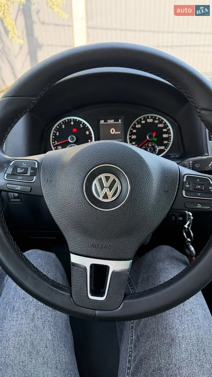 2012 Volkswagen Tiguan - мініатюра 17