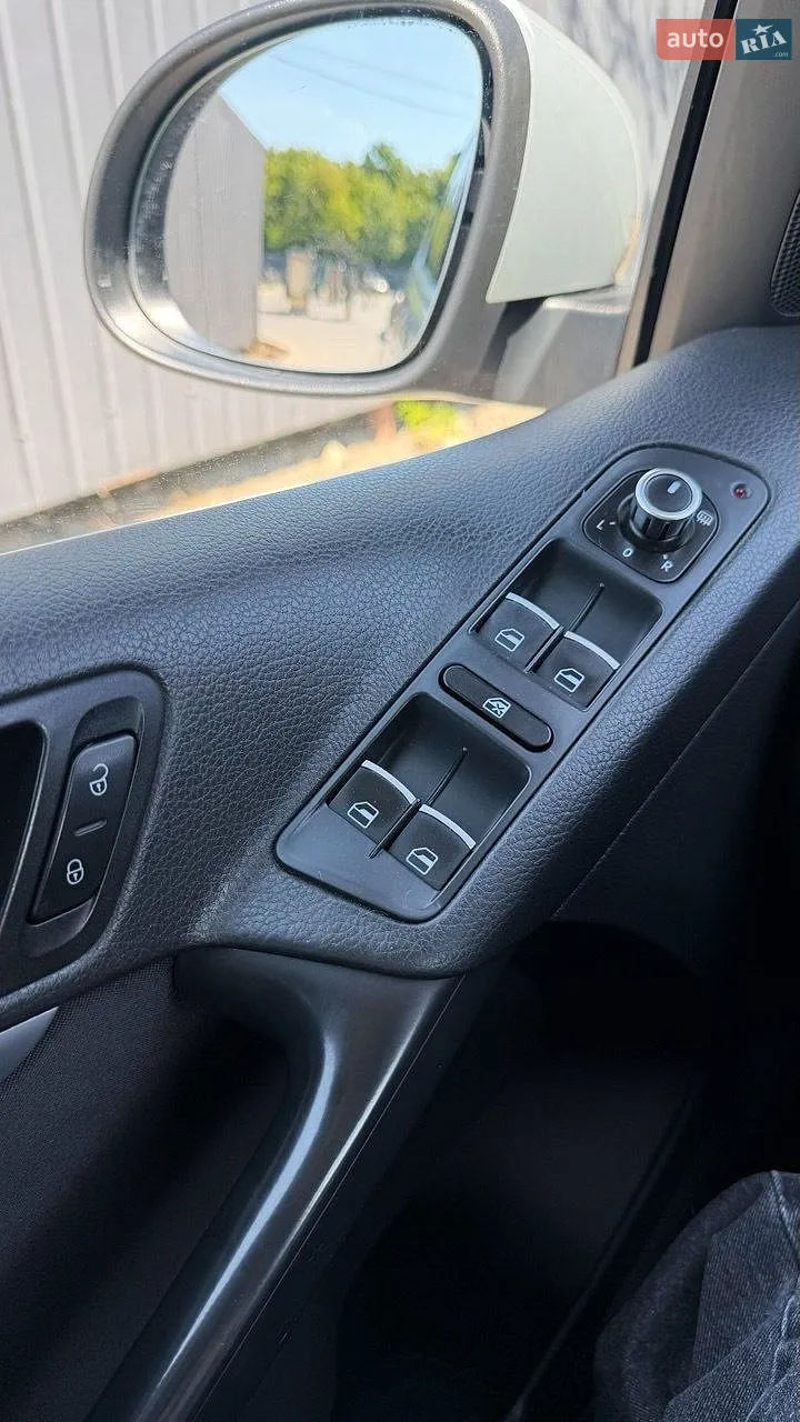 2012 Volkswagen Tiguan - мініатюра 20
