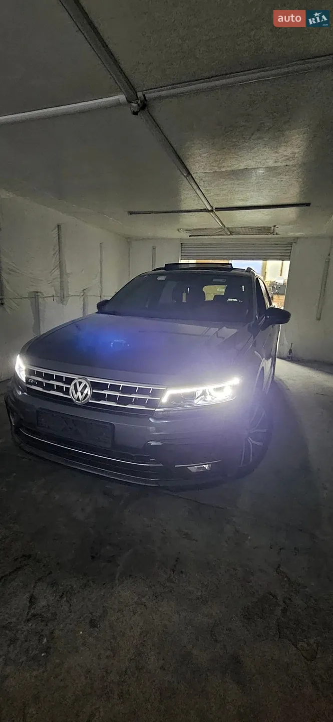 2020 Volkswagen Tiguan - мініатюра 2
