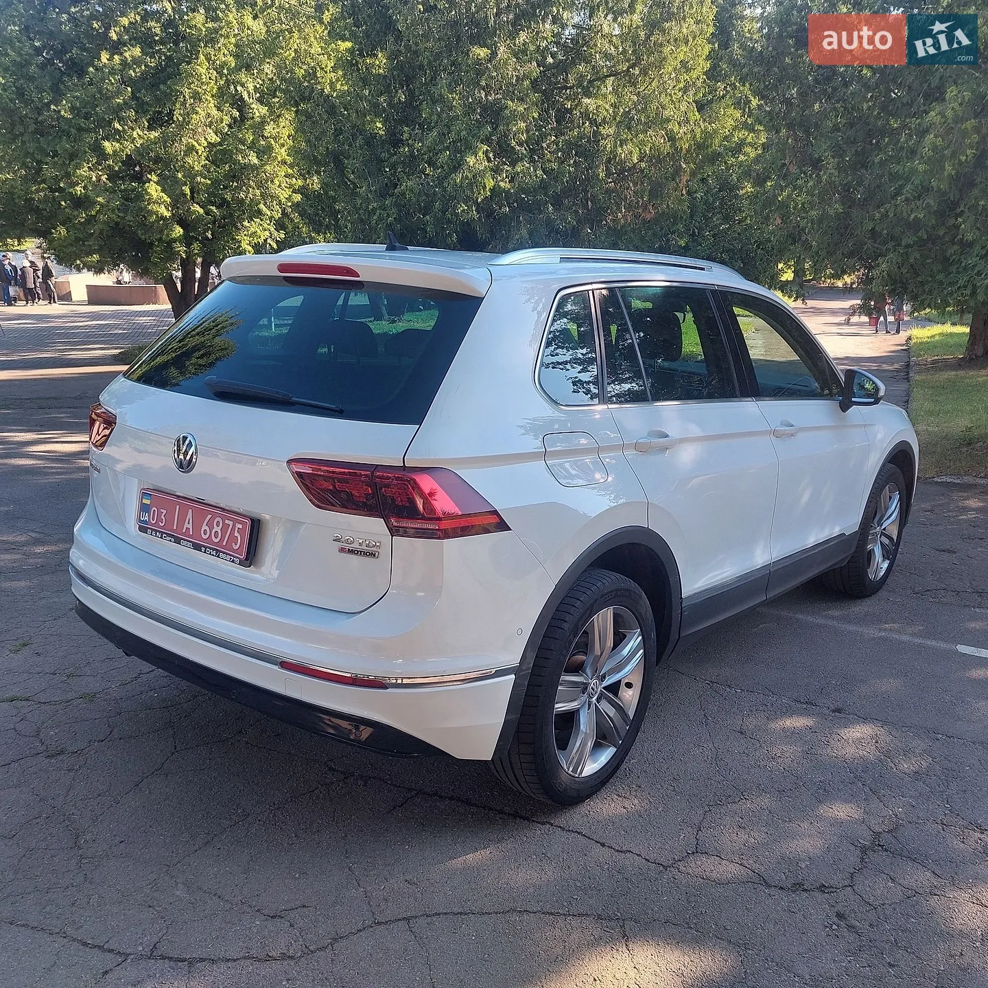 2017 Volkswagen Tiguan - мініатюра 13