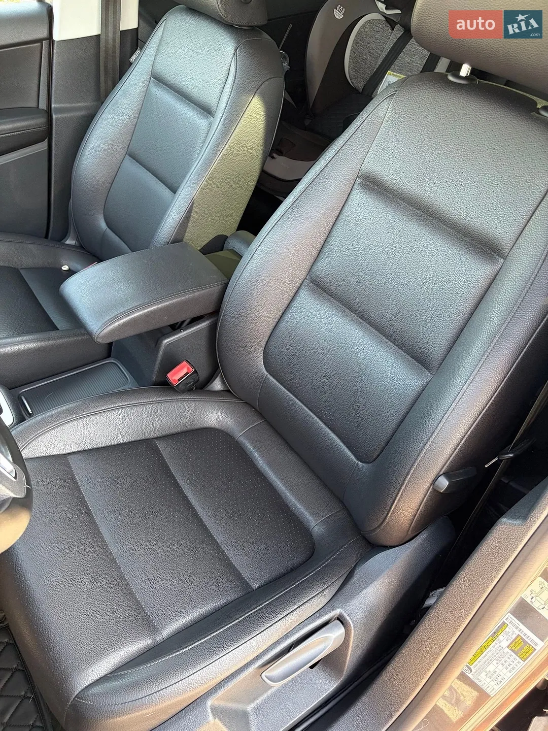 2015 Volkswagen Tiguan - мініатюра 16