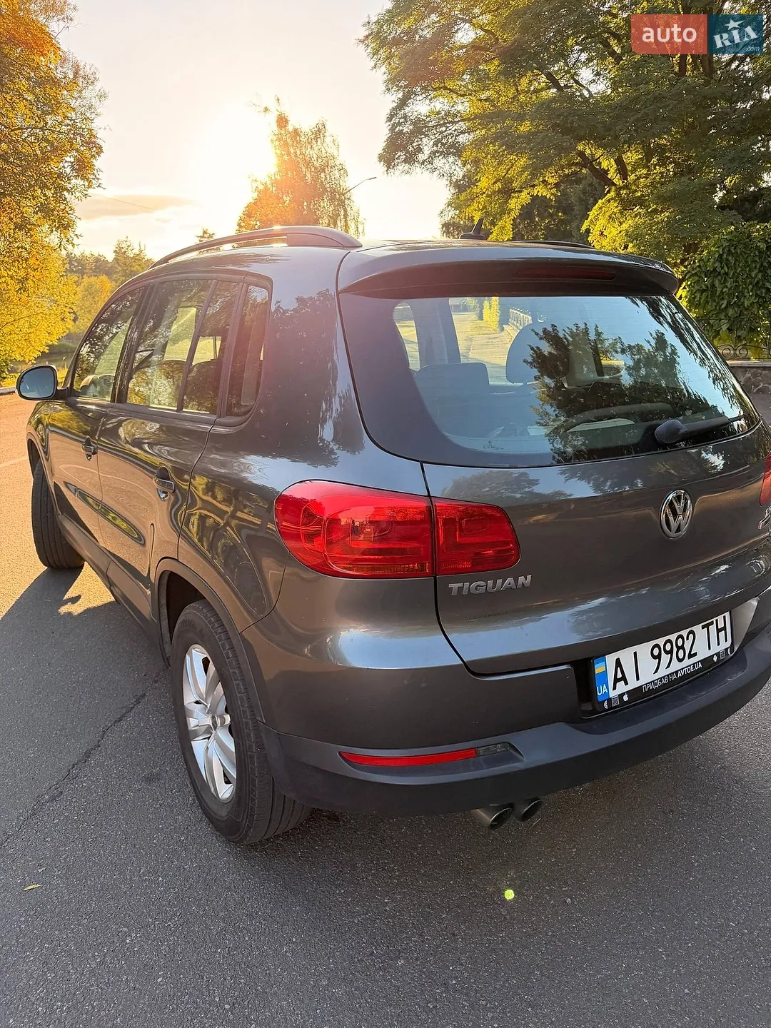 2016 Volkswagen Tiguan - мініатюра 2