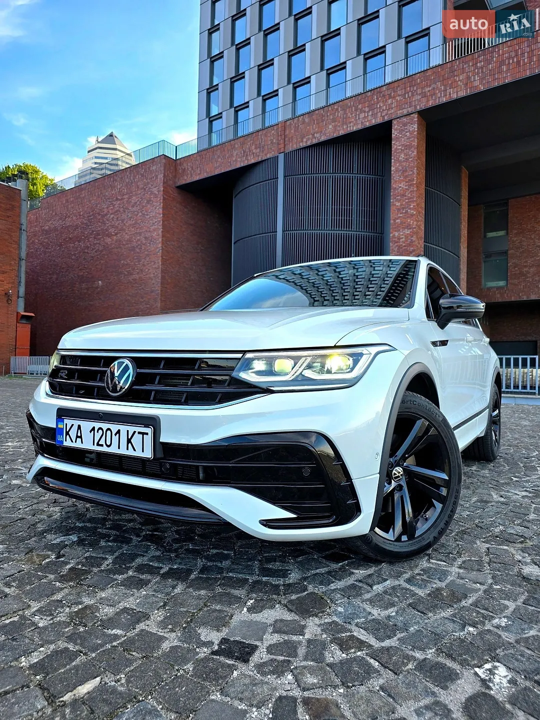 2023 Volkswagen Tiguan - мініатюра 25