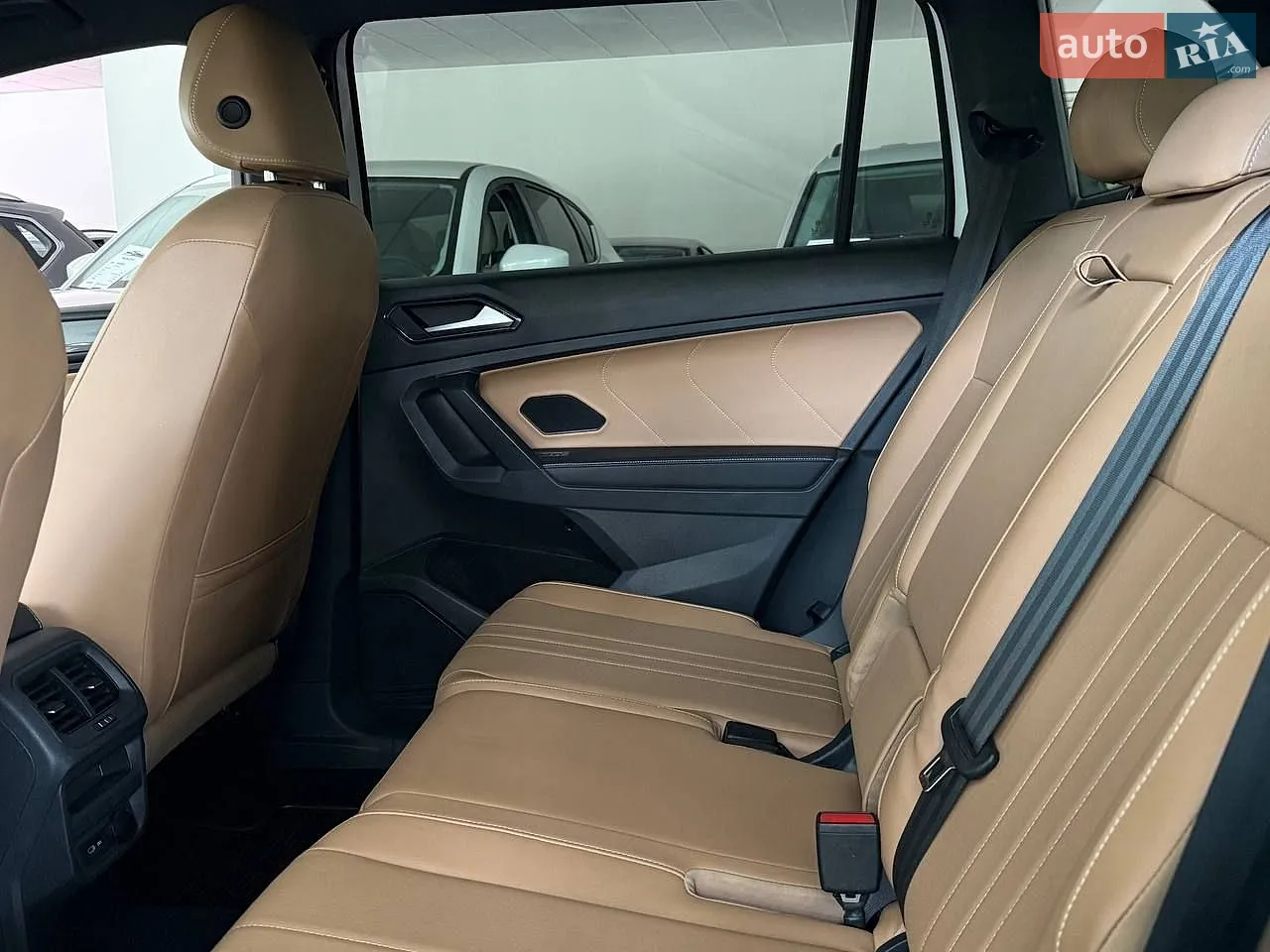 2023 Volkswagen Tiguan - мініатюра 12