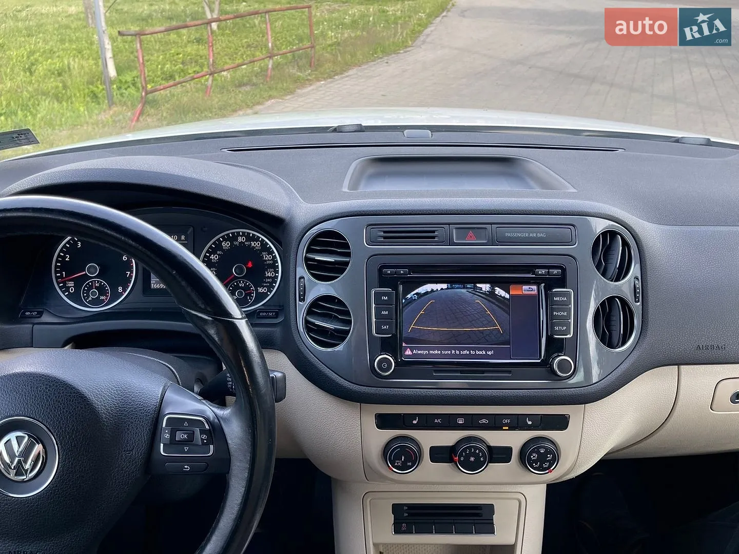 2014 Volkswagen Tiguan - мініатюра 29