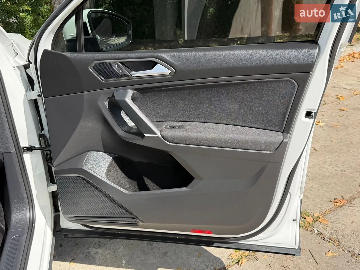 2020 Volkswagen Tiguan - мініатюра 29